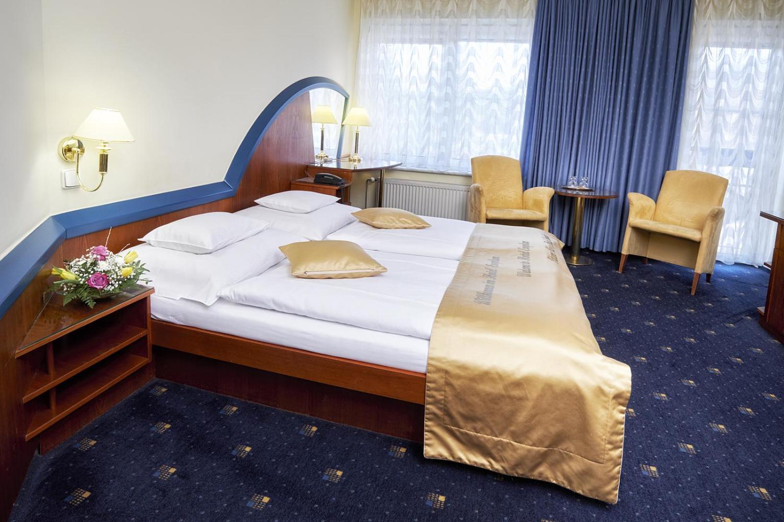Rožnov pod Radhoštěm Hotel Eroplan מראה חיצוני תמונה