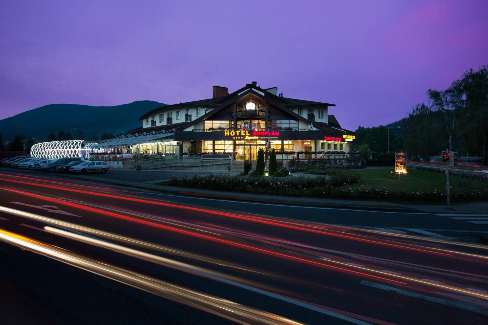 Rožnov pod Radhoštěm Hotel Eroplan מראה חיצוני תמונה
